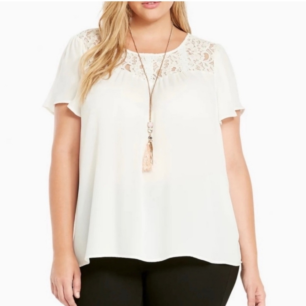 Torrid Elegant White Lace Women's Top blouse